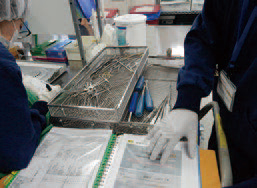 鋼製小物の滅菌